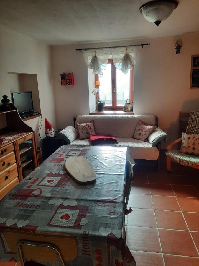 Casa Indipendente Val D'Ayas - Challand Saint Anselme Eksteriør billede